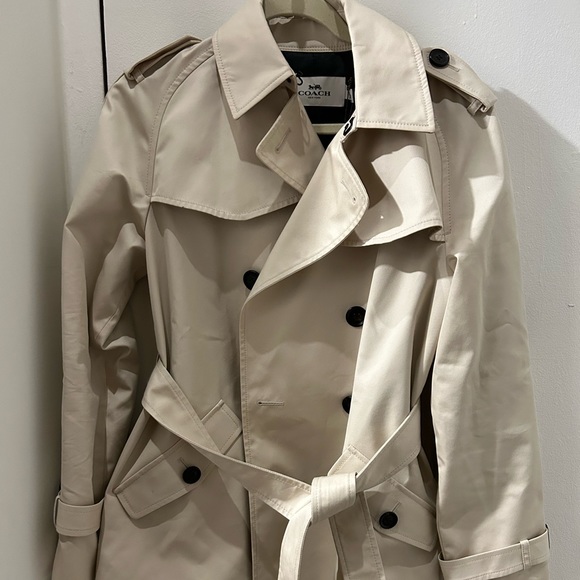 COACH SHORT BEIGE TRENCH COAT ❤️NWT❤️